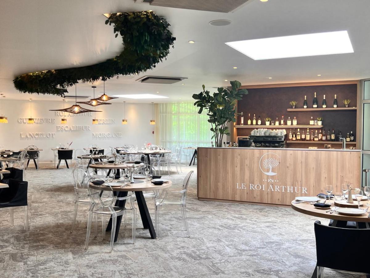 Best Western Plus Le Roi Arthur Hotel & Spa Ploermel Bagian luar foto