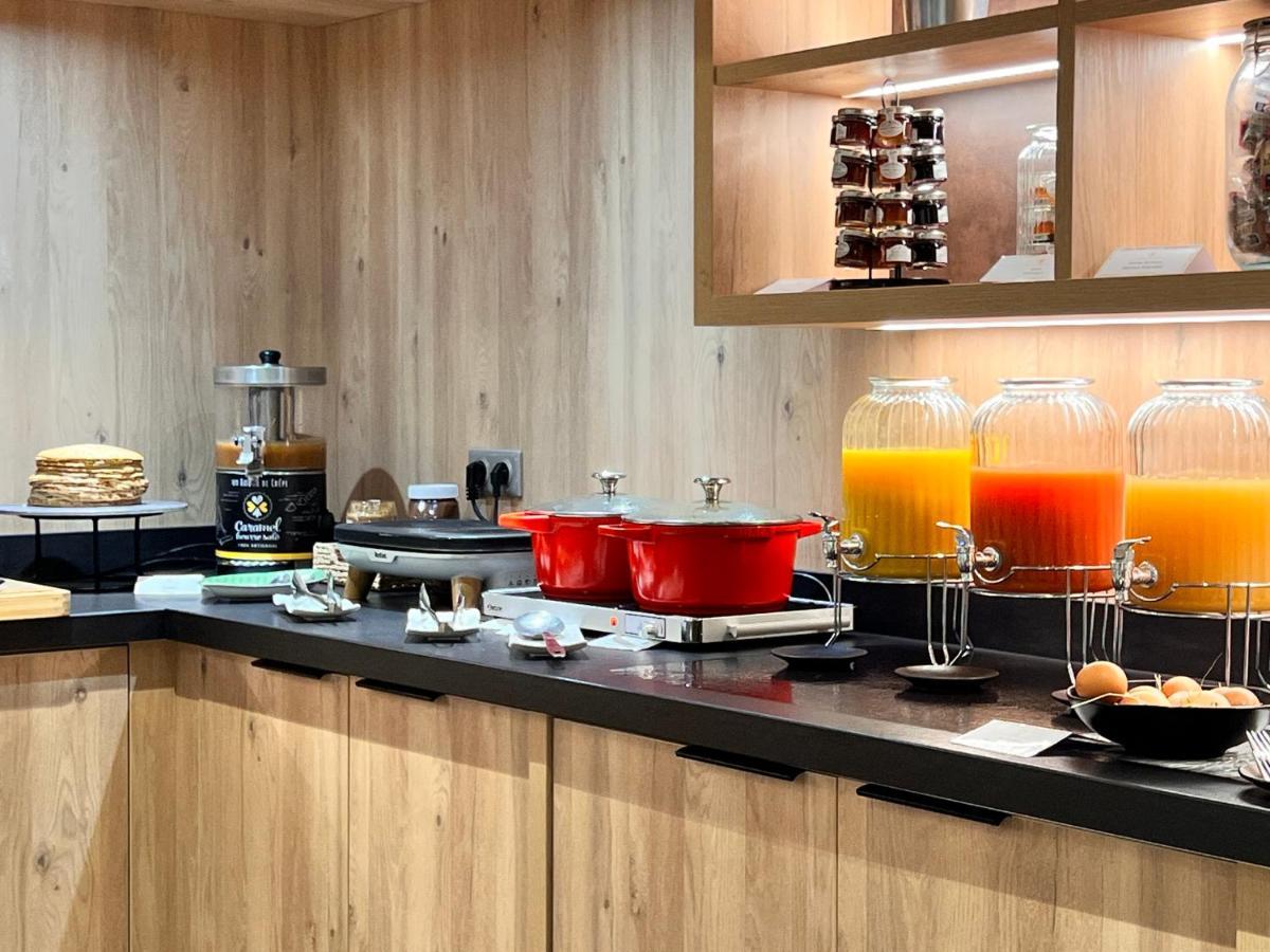 Best Western Plus Le Roi Arthur Hotel & Spa Ploermel Bagian luar foto