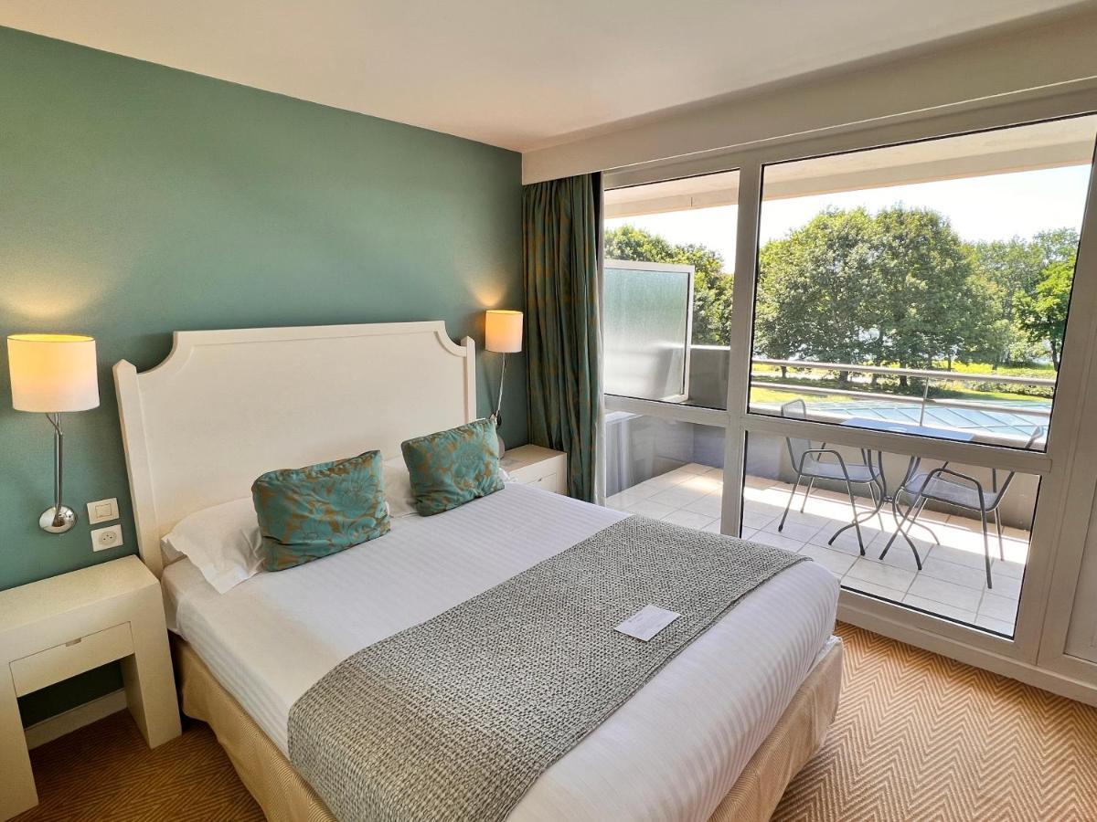 Best Western Plus Le Roi Arthur Hotel & Spa Ploermel Bagian luar foto
