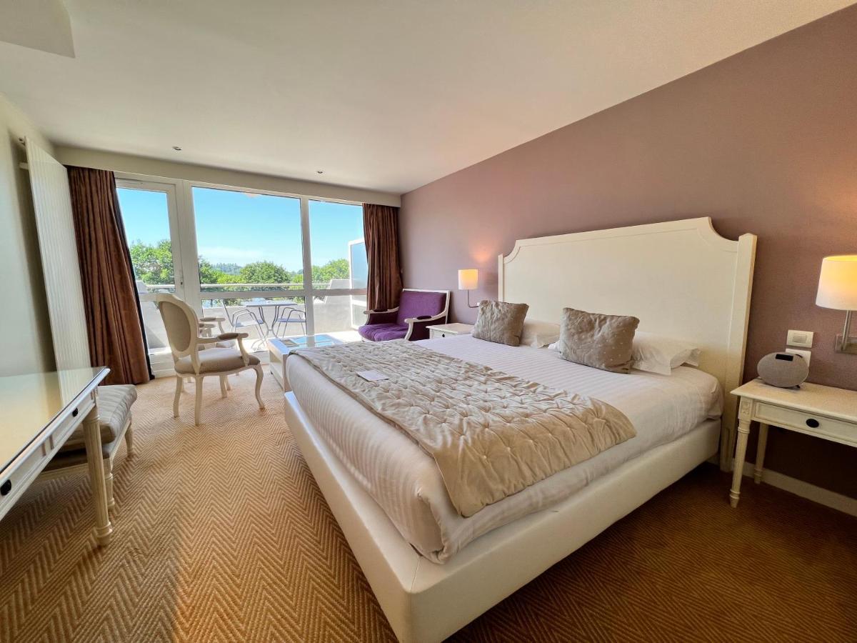 Best Western Plus Le Roi Arthur Hotel & Spa Ploermel Bagian luar foto