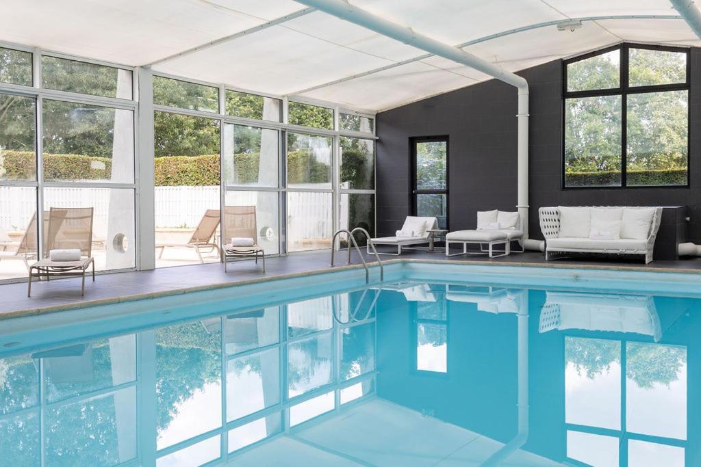 Best Western Plus Le Roi Arthur Hotel & Spa Ploermel Bagian luar foto