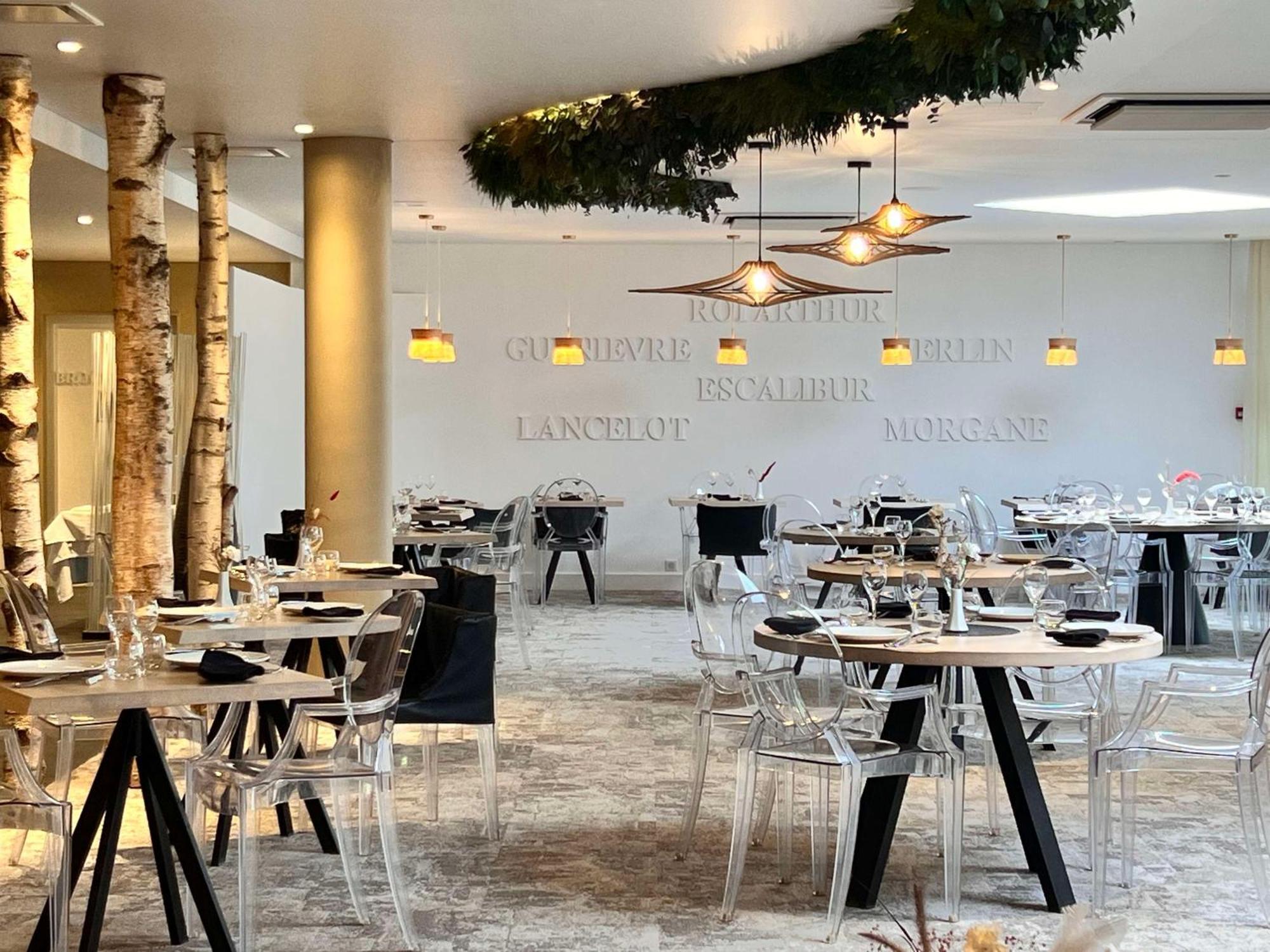 Best Western Plus Le Roi Arthur Hotel & Spa Ploermel Bagian luar foto