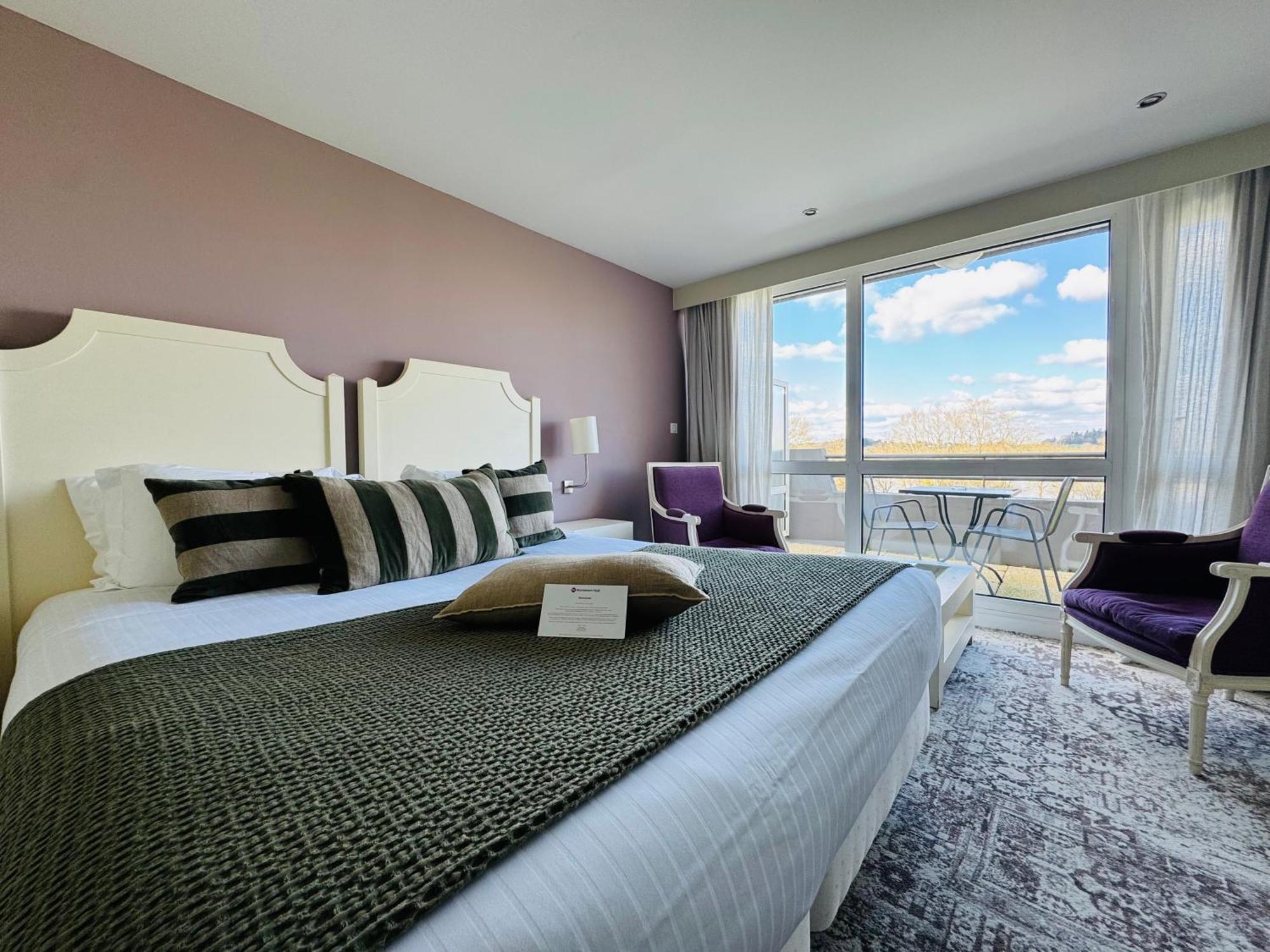 Best Western Plus Le Roi Arthur Hotel & Spa Ploermel Bagian luar foto